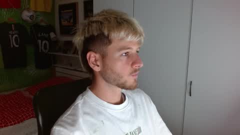 Snapshot of freddy_star chatting on October 7, 12:02 pm Frederick Perin online show from October 7, 12:02 pm