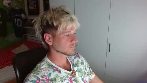 Snapshot of freddy_star chatting on November 13, 10:30 pm Frederick Perin online show from November 13, 10:30 pm