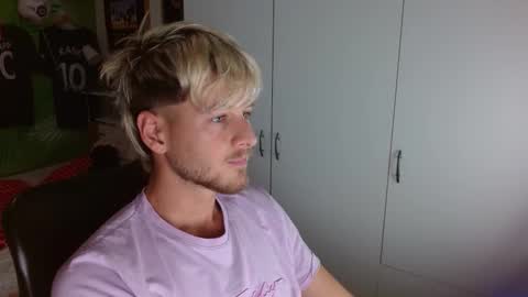 Snapshot of freddy_star chatting on November 26, 7:26 pm Frederick Perin online show from November 26, 7:26 pm