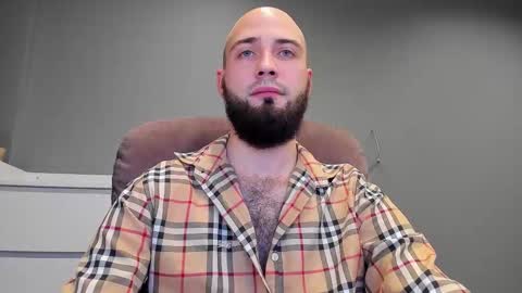 Andrew online show from November 8, 6:40 pm