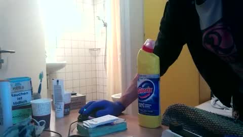 Snapshot of freedomloveherr chatting on December 18, 12:11 pm Matricks seven online show from December 18, 12:11 pm