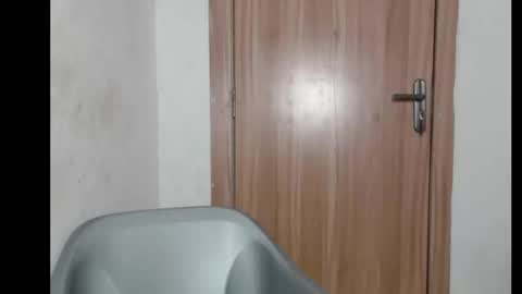 frekkymorelle online show from October 6, 4:43 am