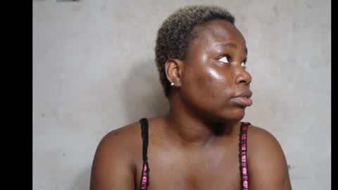 frekkymorelle online show from November 18, 7:57 am