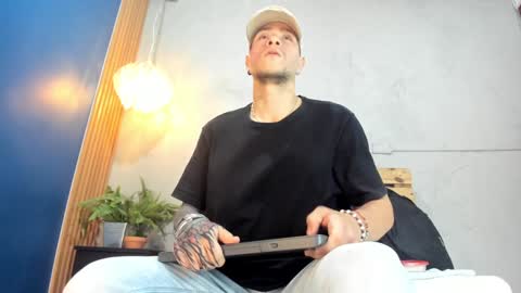 Xavier online show from January 15, 1:12 am