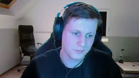 Snapshot of frenchfrieswithmayo chatting on March 10, 7:40 pm French fries online show from March 10, 7:40 pm