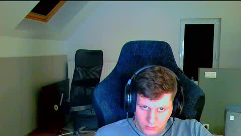 Snapshot of frenchfrieswithmayo chatting on September 25, 6:33 pm French fries online show from September 25, 6:33 pm