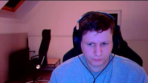 Snapshot of frenchfrieswithmayo chatting on October 8, 6:38 pm French fries online show from October 8, 6:38 pm