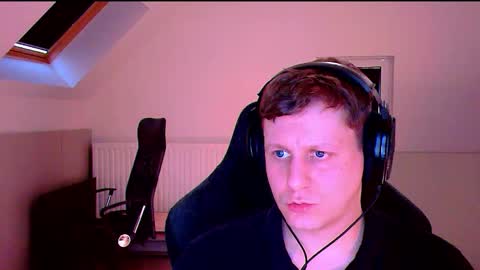 Snapshot of frenchfrieswithmayo chatting on October 10, 3:55 pm French fries online show from October 10, 3:55 pm