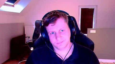 Snapshot of frenchfrieswithmayo chatting on October 11, 12:15 pm French fries online show from October 11, 12:15 pm