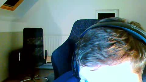 Snapshot of frenchfrieswithmayo chatting on October 24, 5:09 pm French fries online show from October 24, 5:09 pm