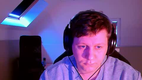 Snapshot of frenchfrieswithmayo chatting on November 9, 9:40 am French fries online show from November 9, 9:40 am