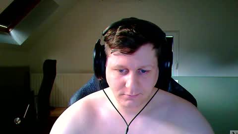 Snapshot of frenchfrieswithmayo chatting on November 30, 11:58 am French fries online show from November 30, 11:58 am