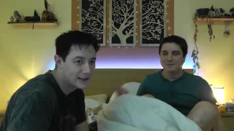 French Horny Bibs online show from January 18, 8:51 pm