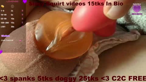 Snapshot of frenulumsnap chatting on November 29, 2:42 pm Meadow online show from November 29, 2:42 pm