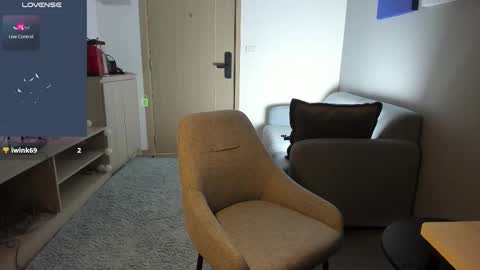 Snapshot of fresh_b1ood chatting on November 4, 7:24 pm Alex or Andrzej online show from November 4, 7:24 pm