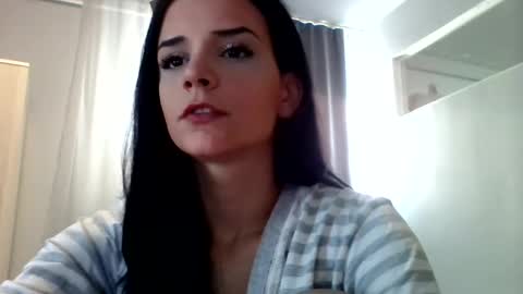 Snapshot of freyagoddess109616 chatting on January 27, 8:51 am Freya online show from January 27, 8:51 am