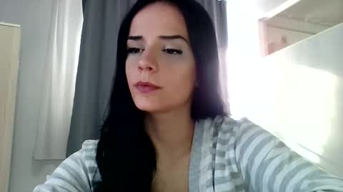 Snapshot of freyagoddess109616 chatting on February 15, 8:44 am Freya online show from February 15, 8:44 am