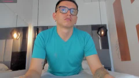 Snapshot of freyalane chatting on November 12, 8:08 pm ALIS AND ALEX online show from November 12, 8:08 pm