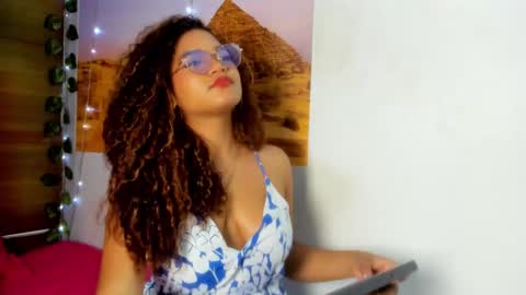 Frezzita online show from October 4, 7:34 pm