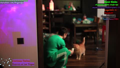 Snapshot of frogessjay chatting on January 9, 6:36 pm Jaywise Frogfoot online show from January 9, 6:36 pm