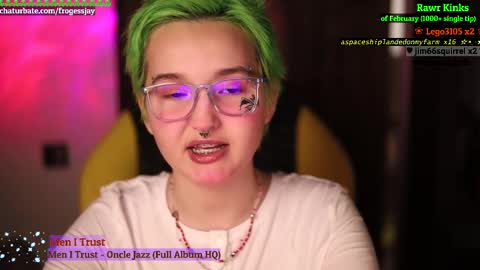 Snapshot of frogessjay chatting on February 22, 8:31 pm Jaywise Frogfoot online show from February 22, 8:31 pm