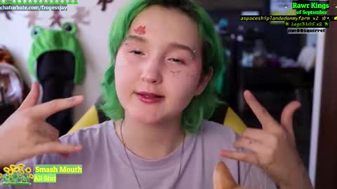 Snapshot of frogessjay chatting on September 9, 10:26 am Jaywise Frogfoot online show from September 9, 10:26 am