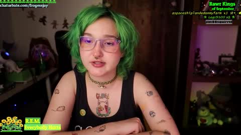 Snapshot of frogessjay chatting on September 10, 8:31 pm Jaywise Frogfoot online show from September 10, 8:31 pm