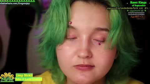 Snapshot of frogessjay chatting on September 17, 10:11 pm Jaywise Frogfoot online show from September 17, 10:11 pm