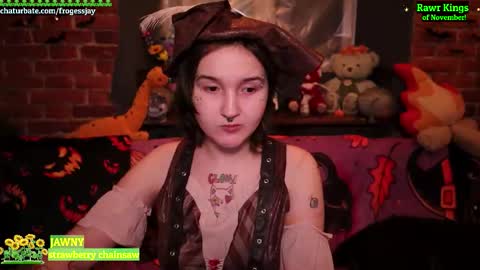 Snapshot of frogessjay chatting on October 31, 10:11 pm Jaywise Frogfoot online show from October 31, 10:11 pm