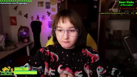 Snapshot of frogessjay chatting on November 16, 9:09 pm Jaywise Frogfoot online show from November 16, 9:09 pm