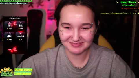 Snapshot of frogessjay chatting on November 20, 4:29 pm Jaywise Frogfoot online show from November 20, 4:29 pm