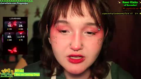 Snapshot of frogessjay chatting on November 25, 9:26 pm Jaywise Frogfoot online show from November 25, 9:26 pm