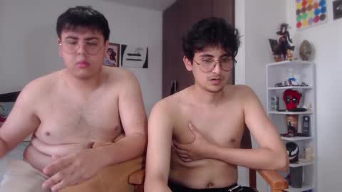 uwu online show from November 22, 7:46 pm