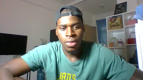 Snapshot of fuck_buoy chatting on November 11, 8:14 am Prince online show from November 11, 8:14 am