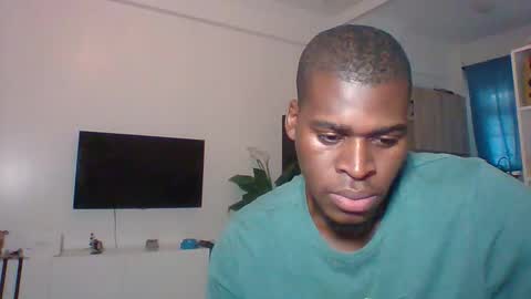 Snapshot of fuck_buoy chatting on November 14, 8:35 am Prince online show from November 14, 8:35 am