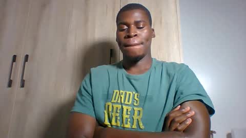 Snapshot of fuck_buoy chatting on November 28, 8:50 am Prince online show from November 28, 8:50 am