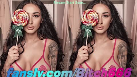 Snapshot of fuckbitoni chatting on December 5, 12:55 pm online show from December 5, 12:55 pm