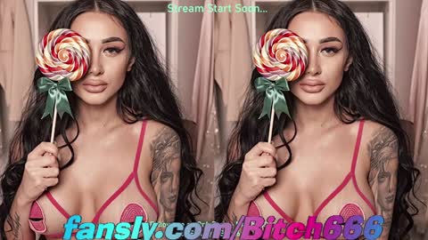 Snapshot of fuckbitoni chatting on October 21, 11:22 am online show from October 21, 11:22 am