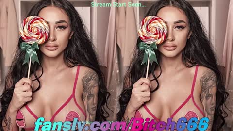 Snapshot of fuckbitoni chatting on October 30, 7:47 pm online show from October 30, 7:47 pm