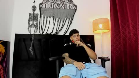 Snapshot of fuckboyca chatting on November 1, 3:19 am fuckboyca online show from November 1, 3:19 am