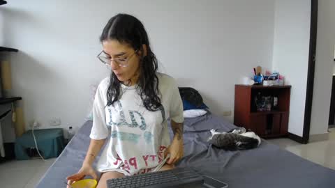 Snapshot of fuckc0uple chatting on January 3, 10:08 pm Lauuuu n TheLuckyGuy online show from January 3, 10:08 pm