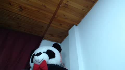 Mia and Gary  online show from February 5, 6:13 am