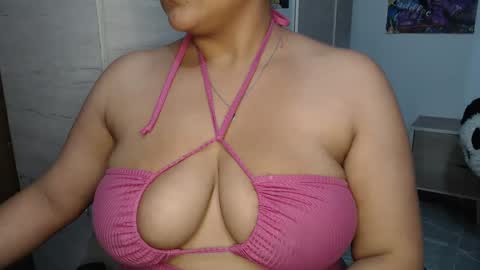 Mia and Gary  online show from October 24, 1:35 am