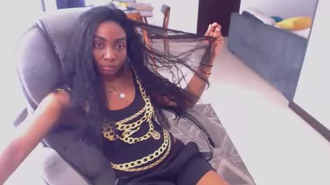 FuegoSecreto online show from December 21, 7:21 pm