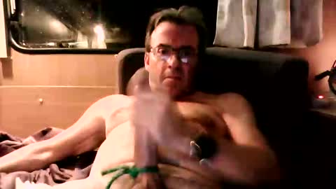 Snapshot of fuldaflyst4 chatting on September 13, 6:40 pm fuldaflyst4 online show from September 13, 6:40 pm