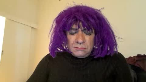 Snapshot of full4cefull chatting on January 12, 11:15 pm Pizzaz online show from January 12, 11:15 pm