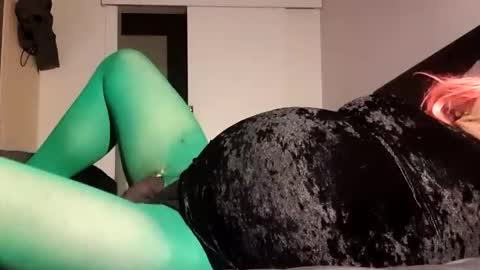 Snapshot of full4cefull chatting on February 17, 3:42 pm Pizzaz online show from February 17, 3:42 pm