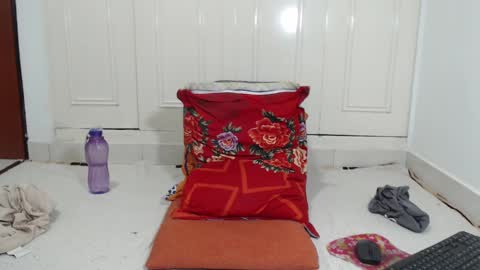 Snapshot of full_milo chatting on January 6, 10:15 pm Andres. online show from January 6, 10:15 pm