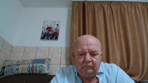 fullballs6 online show from December 14, 2:01 am