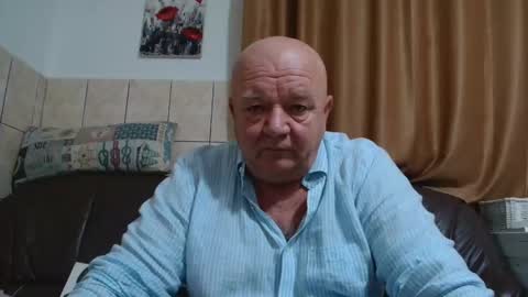 fullballs6 online show from December 15, 1:24 am